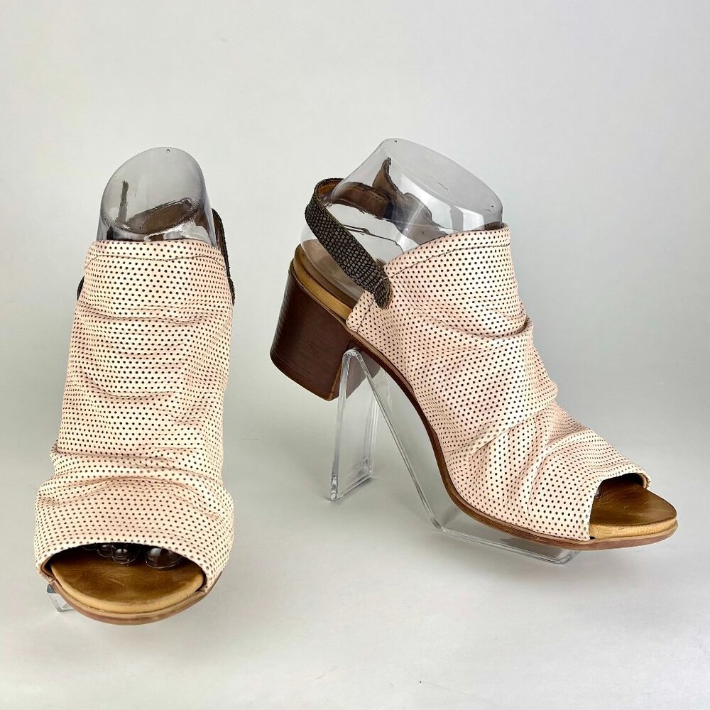 Bueno Perforated Leather Block Heel Sandals Size 40 (US 9.5)